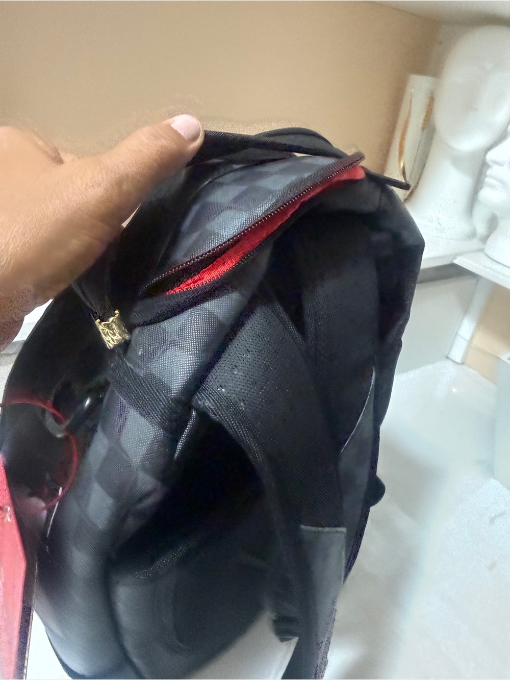 Sprayground Sharks In Paris Balloon Backpack Unisex Black
Shoulder Strap SPR245 - Picture 13 of 16